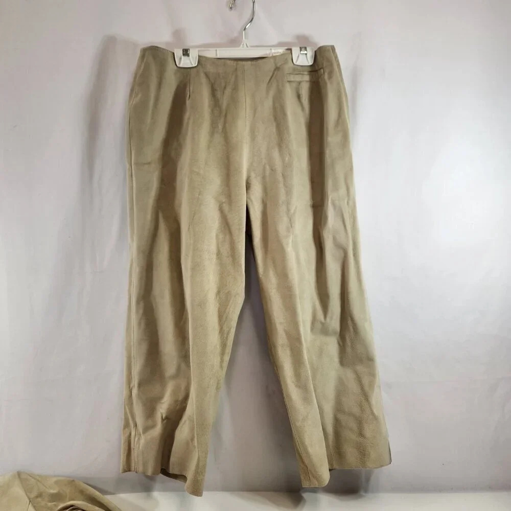 Danier Matching 2-Piece Suede Jacket & Crop Pants Size  12 - Picture 8 of 16